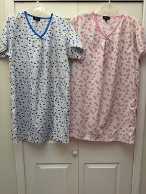 Ladies Floral Cotton Velcro Nightgowns, Blue & Pink Options